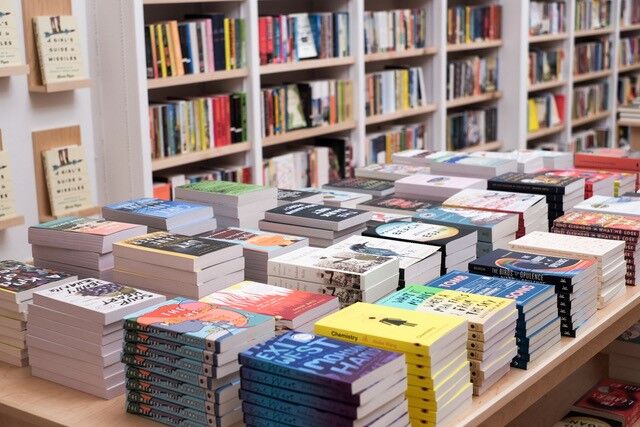 Skylark Bookshop is experiencing unreliable stock and shipping delays.